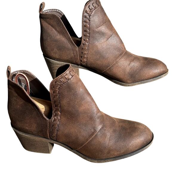Rock & Candy LIPTON by ZiGi Ankle Boots SZ 8.5 Brown Bootie Chic Career Neutral - Picture 1 of 8